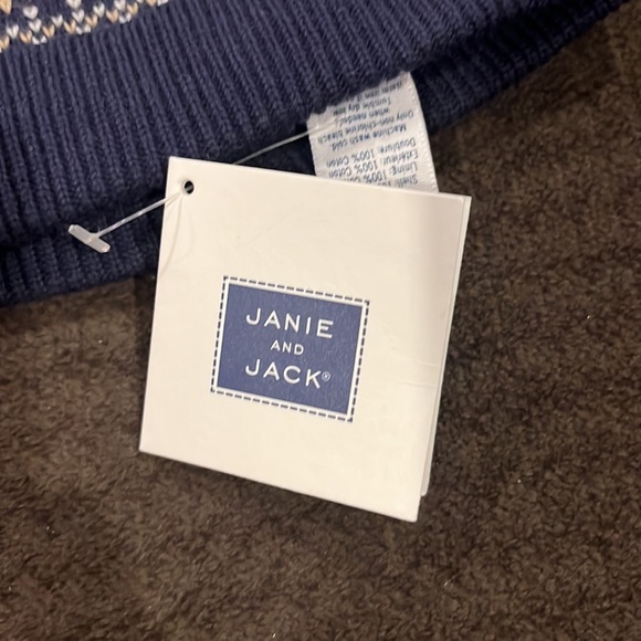 Janie and Jack 0-3 months hat - Picture 2 of 4